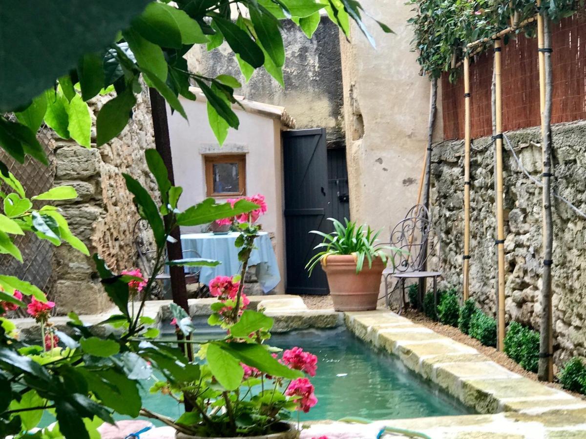 Apartamento Chez Vous Uzès Exterior foto