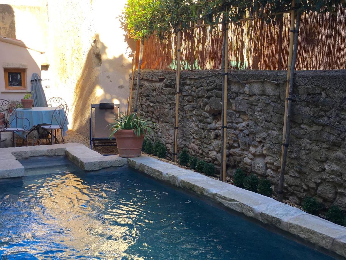 Apartamento Chez Vous Uzès Exterior foto