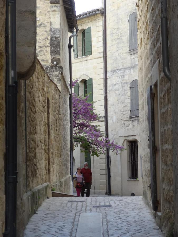 Apartamento Chez Vous Uzès Exterior foto
